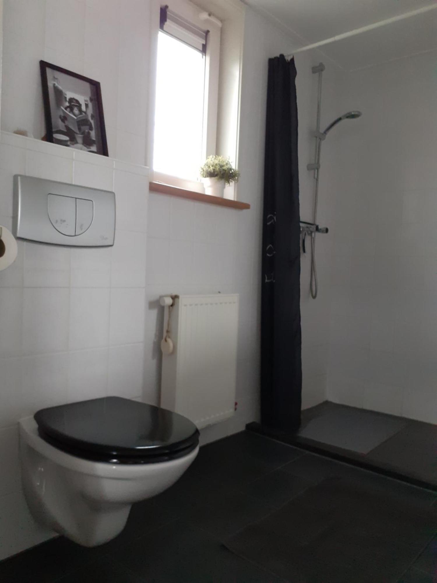4-Persoons Vakantiehuisje Simmerwille Tzummarum 외부 사진